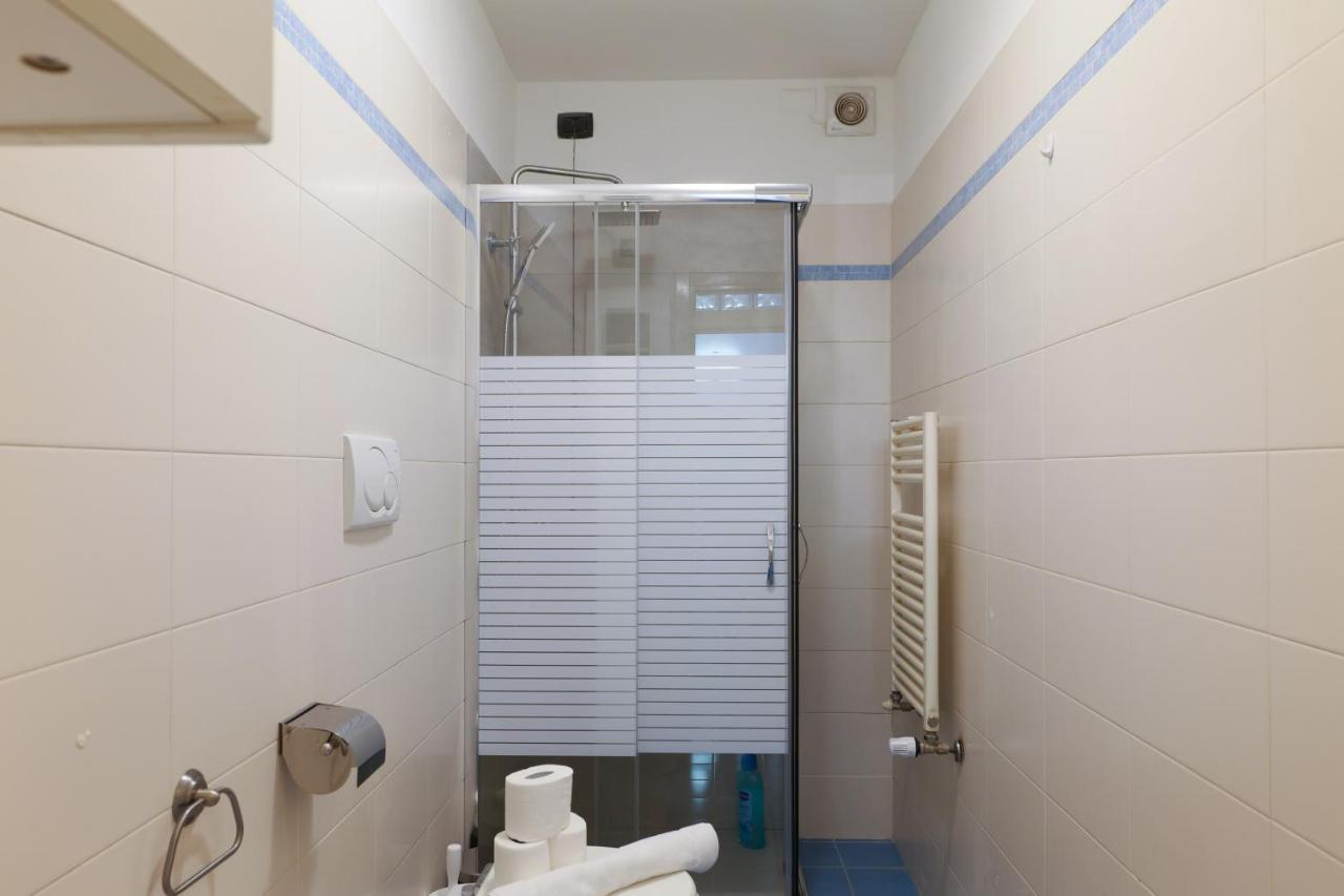 Apartamento Primopiano - Pellegrino Rossi B Milán Exterior foto