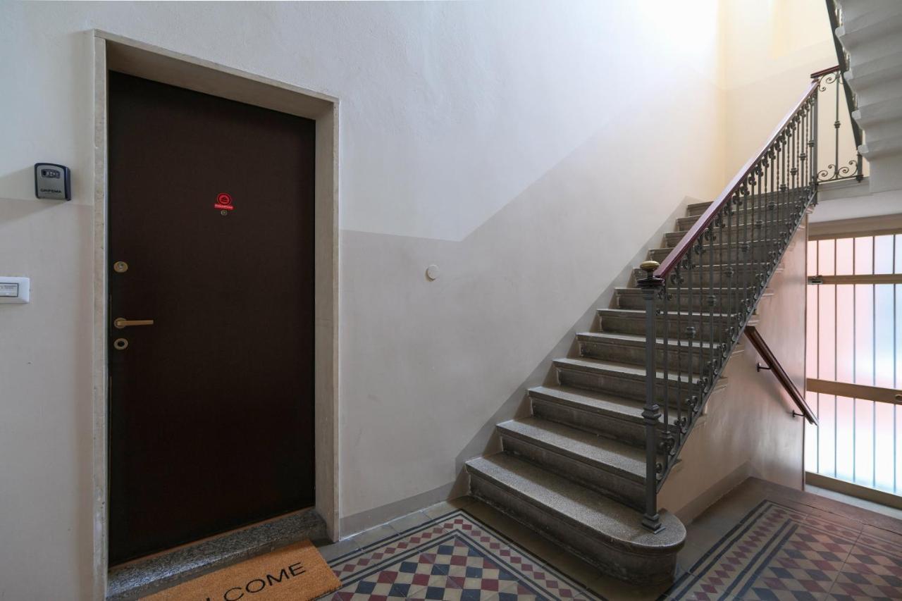 Apartamento Primopiano - Pellegrino Rossi B Milán Exterior foto